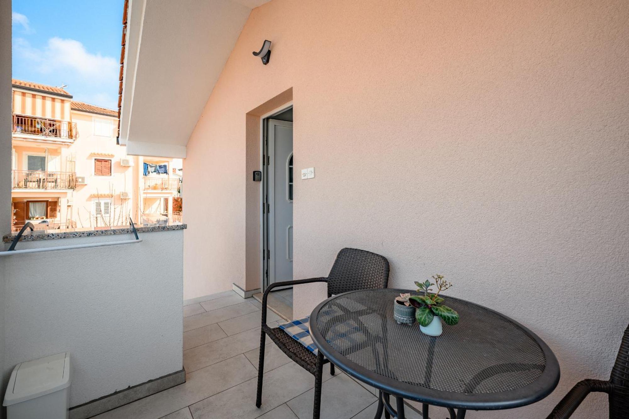 Charming Apartments Rose 1&2 With Pool ポレッチ エクステリア 写真
