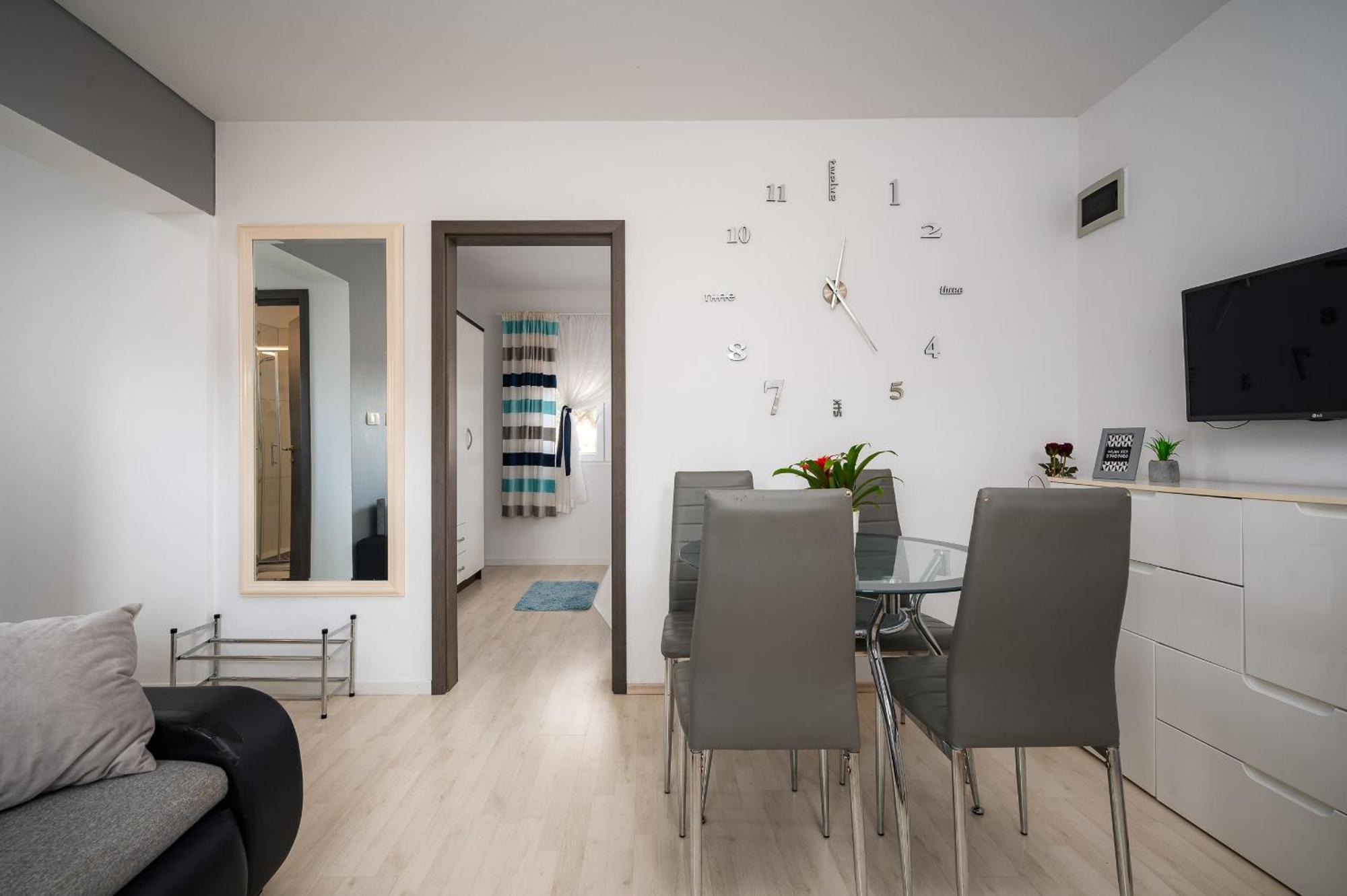 Charming Apartments Rose 1&2 With Pool ポレッチ エクステリア 写真